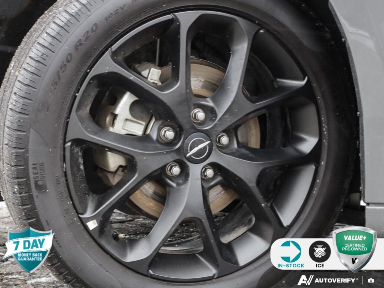 2025 Chrysler Pacifica Limited VENTED/HEATED LEATHER SEATS | POWER SUNROOF Photo