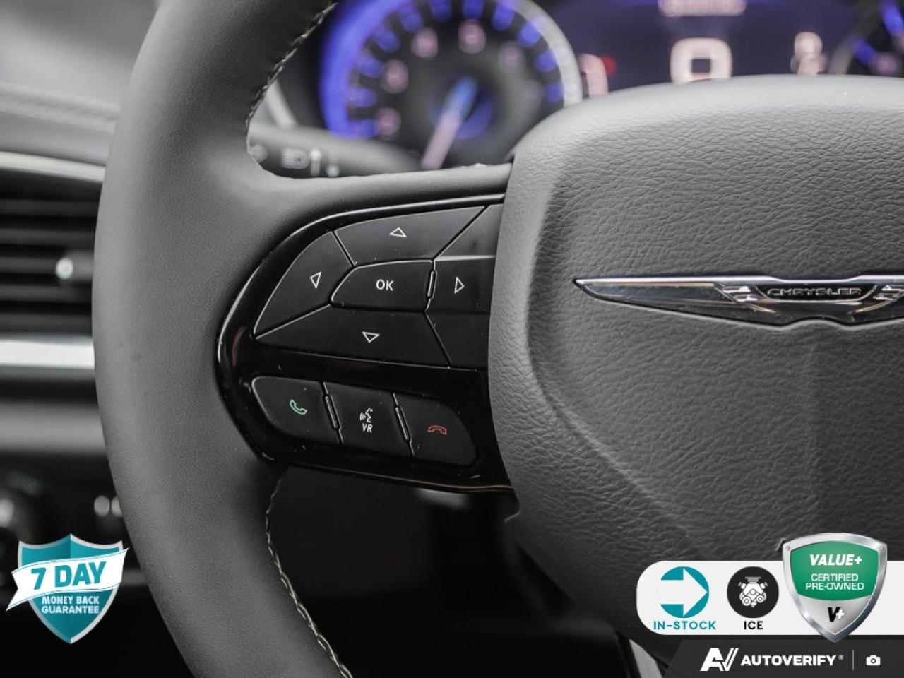 2025 Chrysler Pacifica Limited VENTED/HEATED LEATHER SEATS | POWER SUNROOF Photo