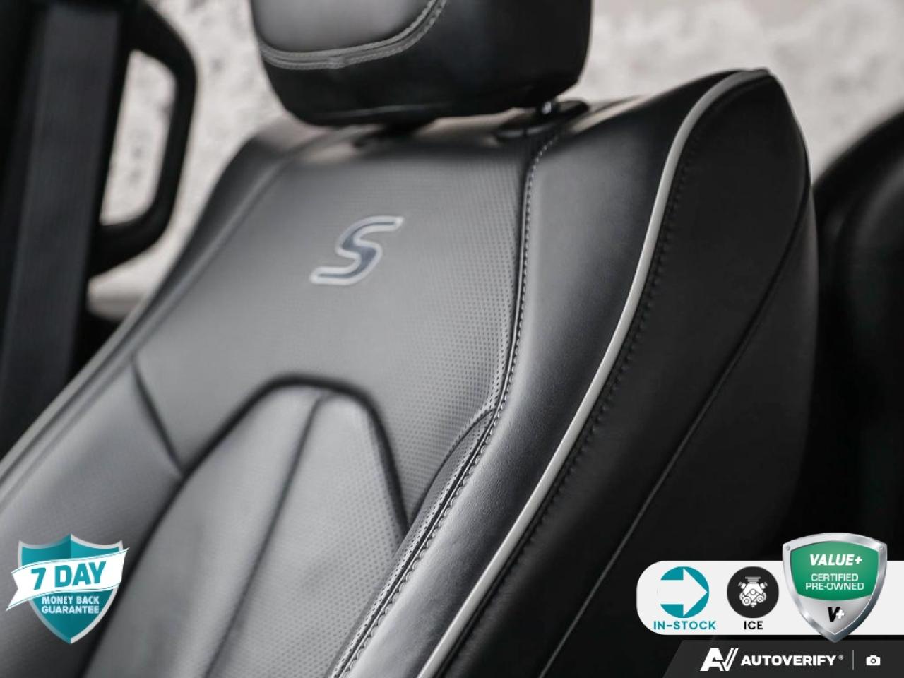 2025 Chrysler Pacifica Limited VENTED/HEATED LEATHER SEATS | POWER SUNROOF Photo