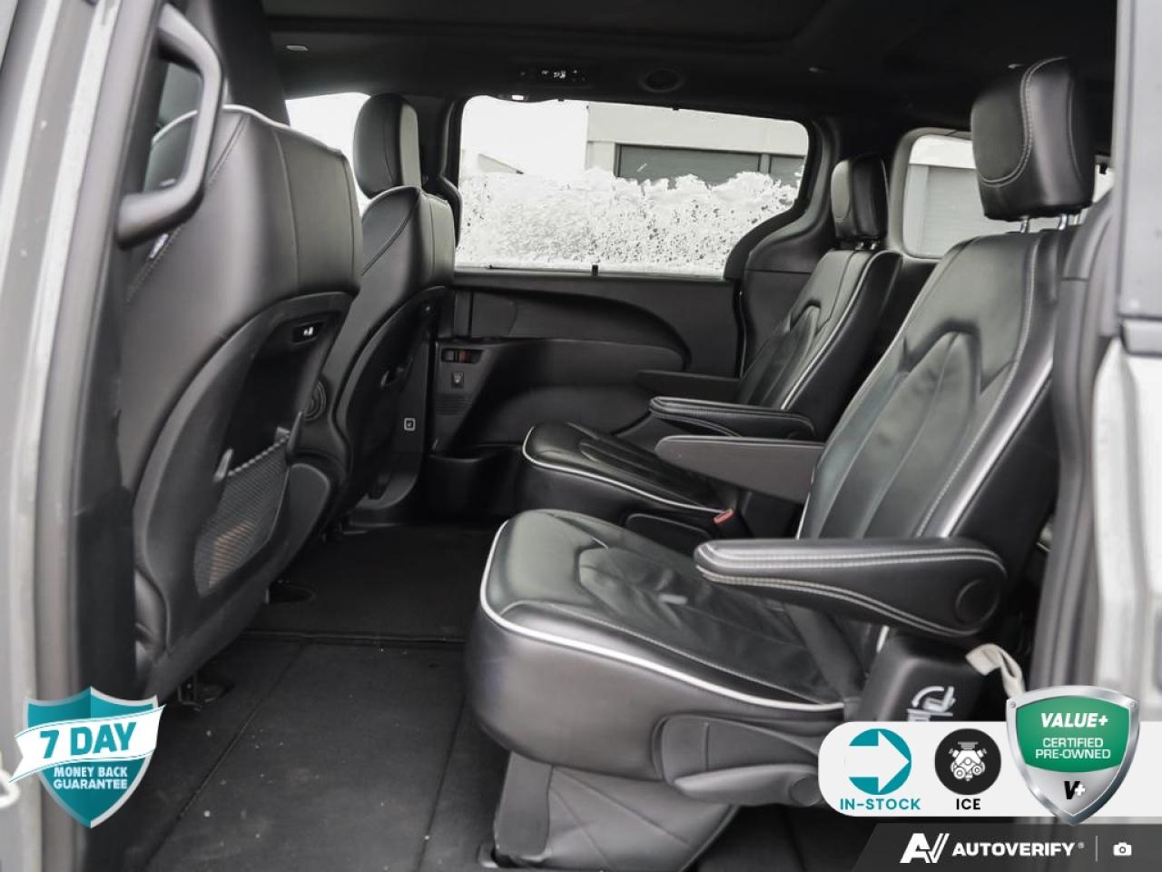 2025 Chrysler Pacifica Limited VENTED/HEATED LEATHER SEATS | POWER SUNROOF Photo