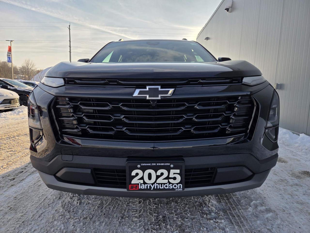 2025 Chevrolet Equinox LT One Owner | FWD | Midnight Edition | 19" Wheels Photo2