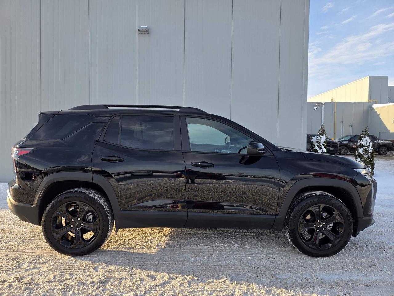 2025 Chevrolet Equinox LT One Owner | FWD | Midnight Edition | 19" Wheels Photo