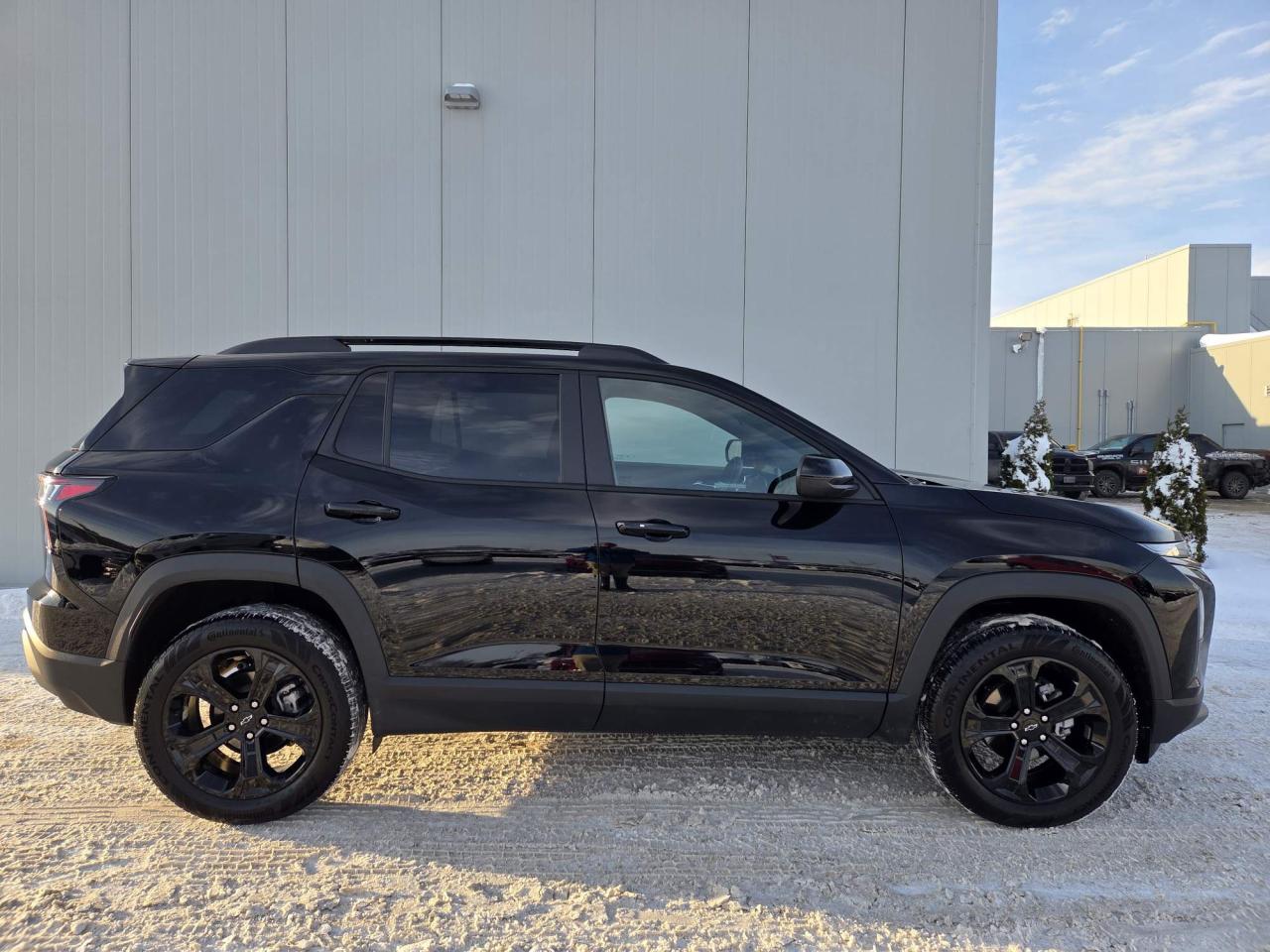 2025 Chevrolet Equinox LT One Owner | FWD | Midnight Edition | 19" Wheels Photo4