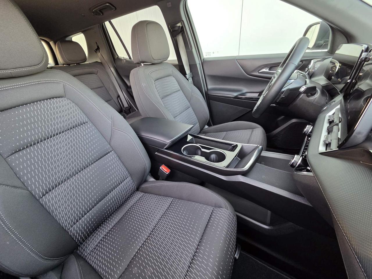 2025 Chevrolet Equinox LT One Owner | FWD | Midnight Edition | 19" Wheels Photo