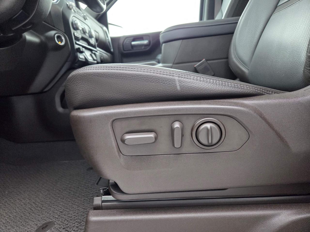 2021 GMC Sierra 1500 Denali One Owner | Navigation | Sunroof | 6'6 Box | 20" Wheels Photo