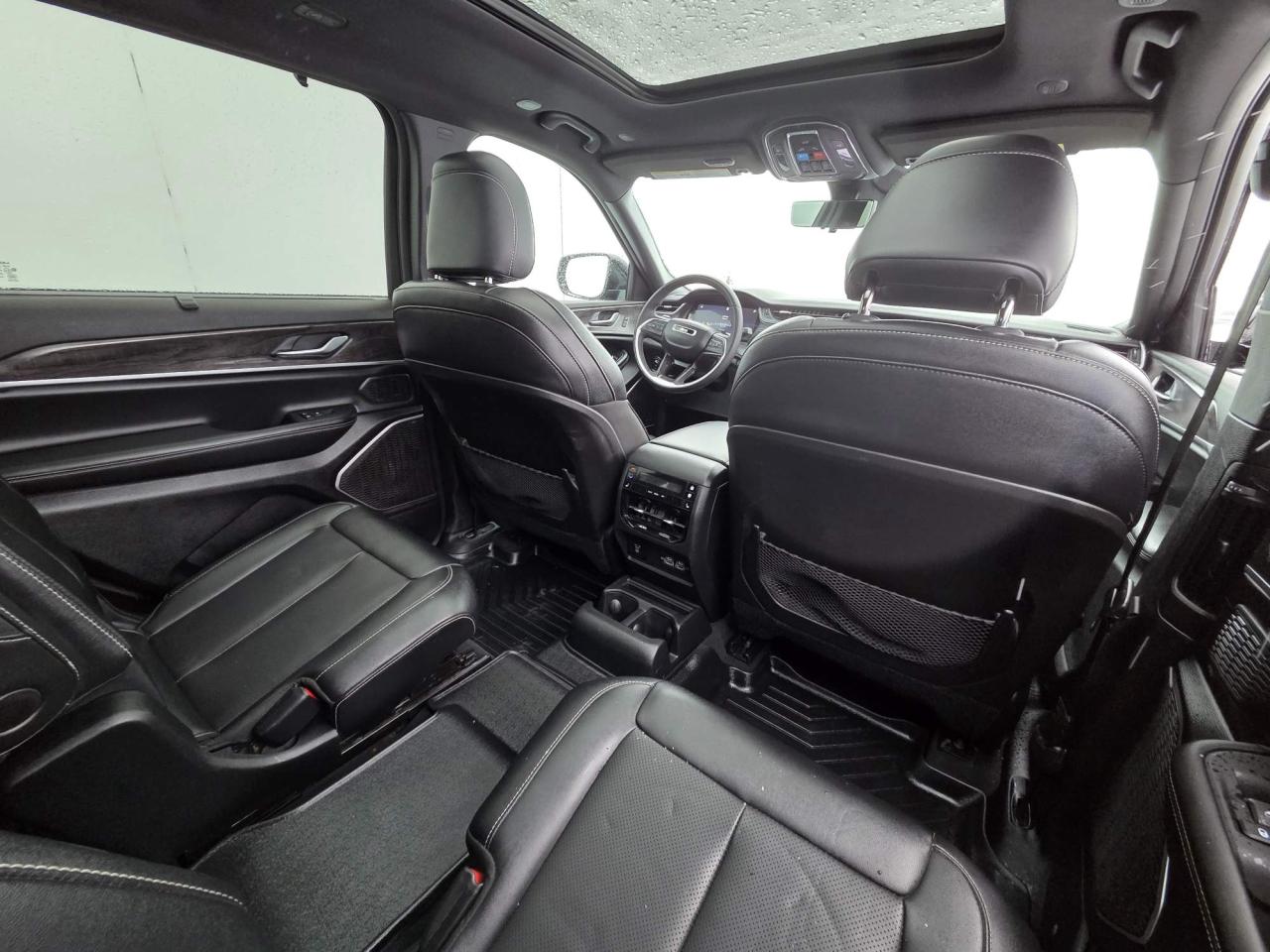 2024 Jeep Grand Cherokee L Limited One Owner | Leather | Navigation | Sunroof | 20" Wheels Photo