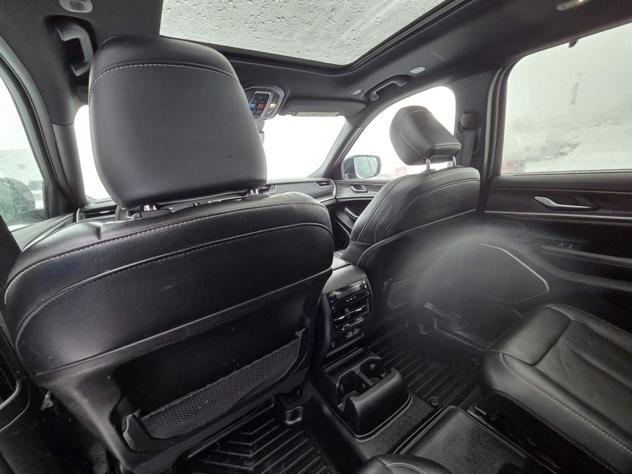 2024 Jeep Grand Cherokee L Limited One Owner | Leather | Navigation | Sunroof | 20" Wheels Photo