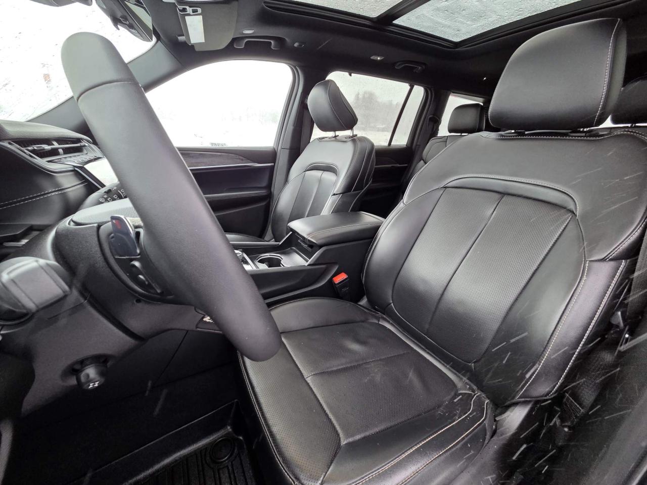 2024 Jeep Grand Cherokee L Limited One Owner | Leather | Navigation | Sunroof | 20" Wheels Photo