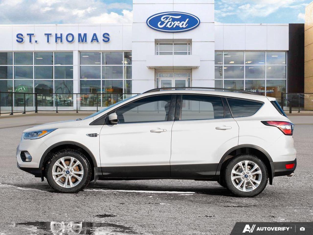 2018 Ford Escape SEL Photo2
