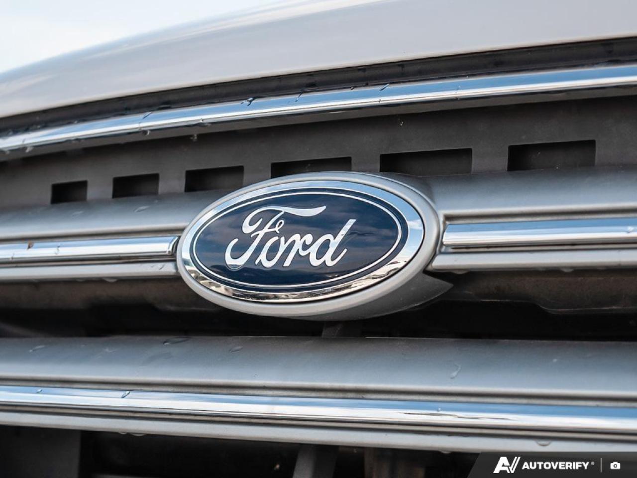 2018 Ford Escape SEL Photo