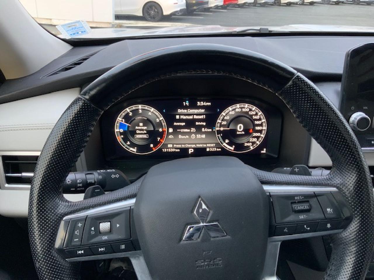 2022 Mitsubishi Outlander SEL Photo1
