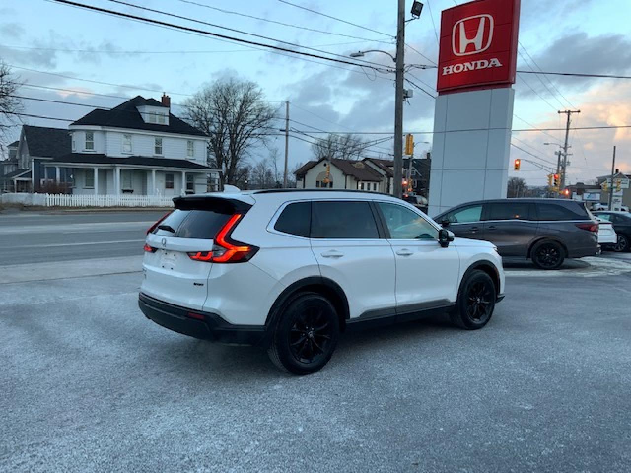 2025 Honda CR-V Sport Photo