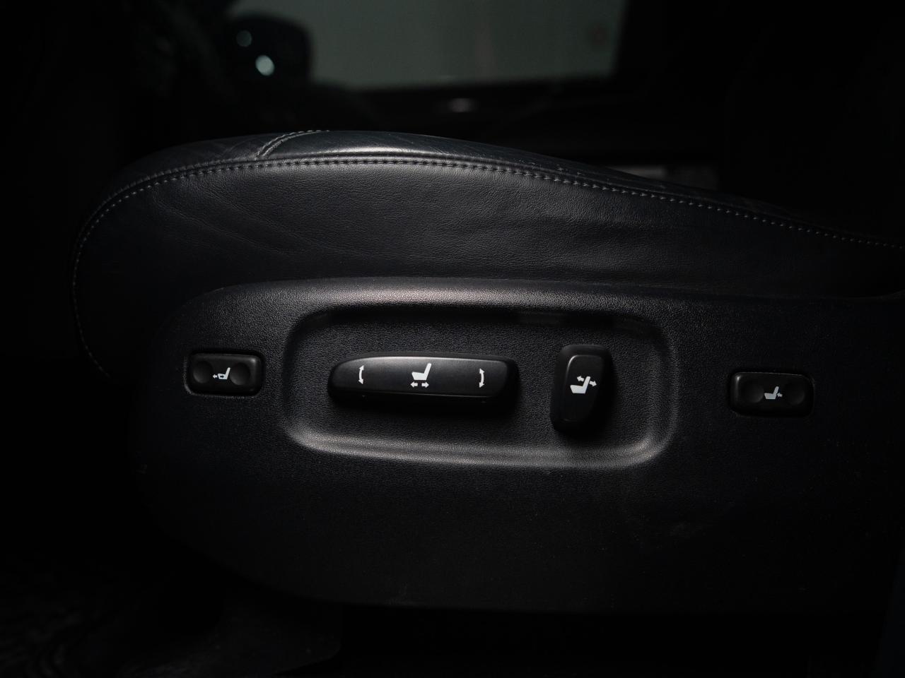 2016 Lexus LX 570 7 PASS | REAR ENTERTAINMENT | SUNROOF Photo