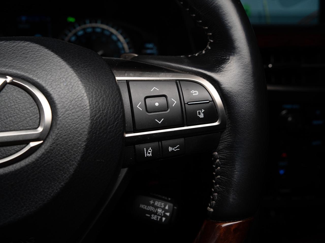 2016 Lexus LX 570 7 PASS | REAR ENTERTAINMENT | SUNROOF Photo