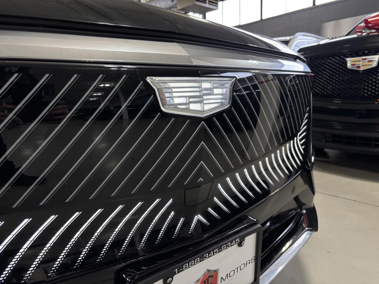 2024 Cadillac LYRIQ Tech|1SA|RWD|CLUSTERNAV|FULLPANOROOF|LEATHER|CAM|+ Photo