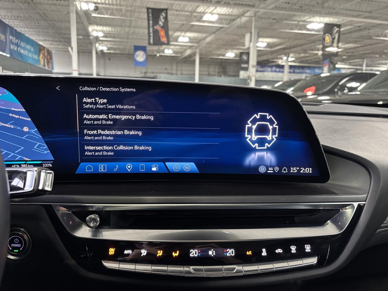 2024 Cadillac LYRIQ Tech|1SA|RWD|CLUSTERNAV|FULLPANOROOF|LEATHER|CAM|+ Photo