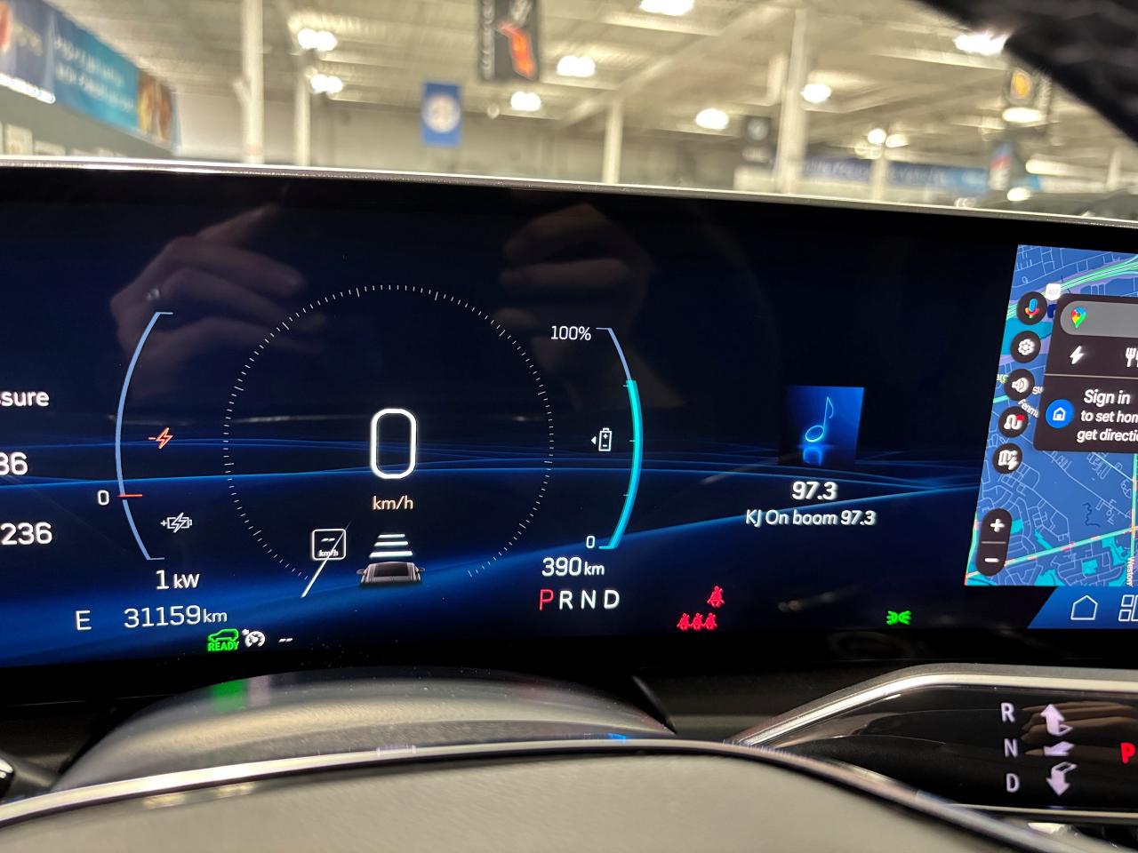 2024 Cadillac LYRIQ Tech|1SA|RWD|CLUSTERNAV|FULLPANOROOF|LEATHER|CAM|+ Photo