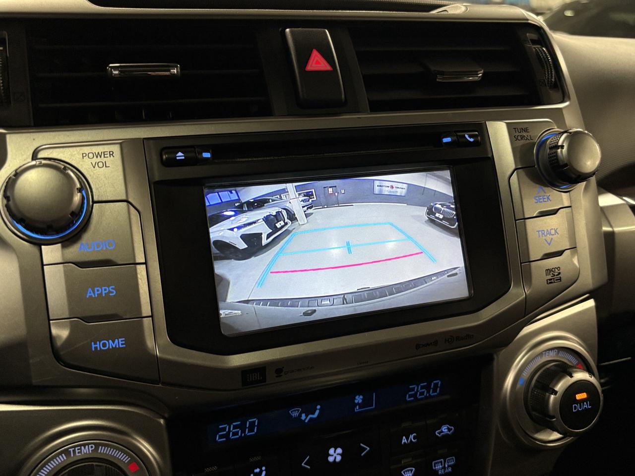 2018 Toyota 4Runner V6|4WD|NAV|BROWNLEATHER|SUNROOF|7PASSENGER|WOOD|++ Photo