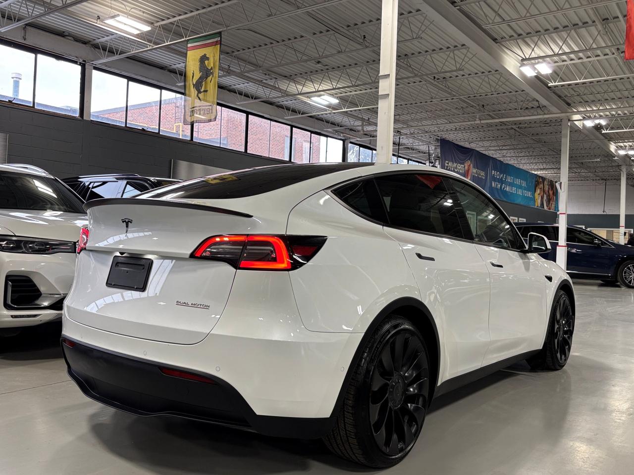 2022 Tesla Model Y Performance AWD|FULLSELFDRIVING|WHITEONWHITE|NAV|+ Photo4