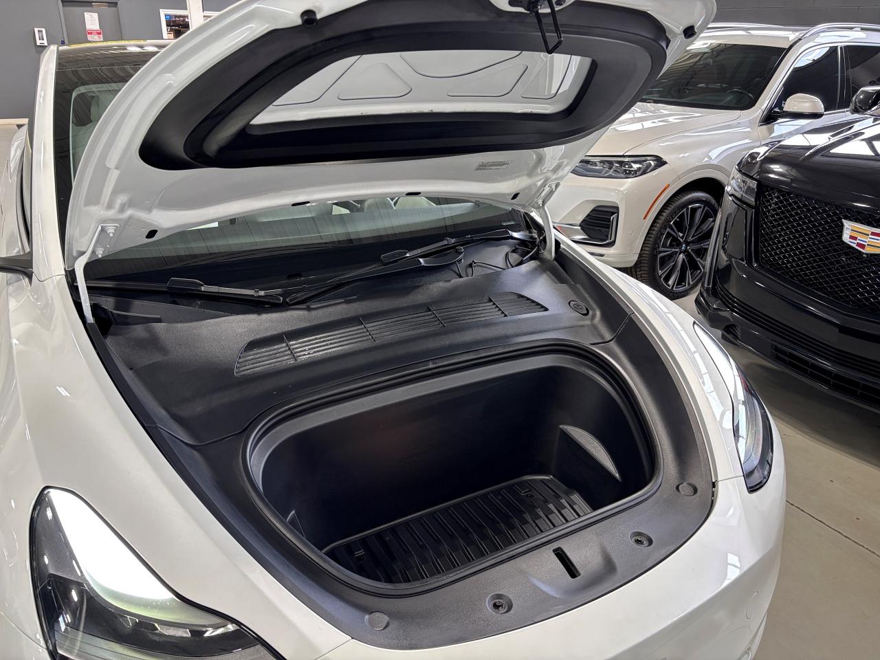 2022 Tesla Model Y Performance AWD|FULLSELFDRIVING|WHITEONWHITE|NAV|+ Photo2