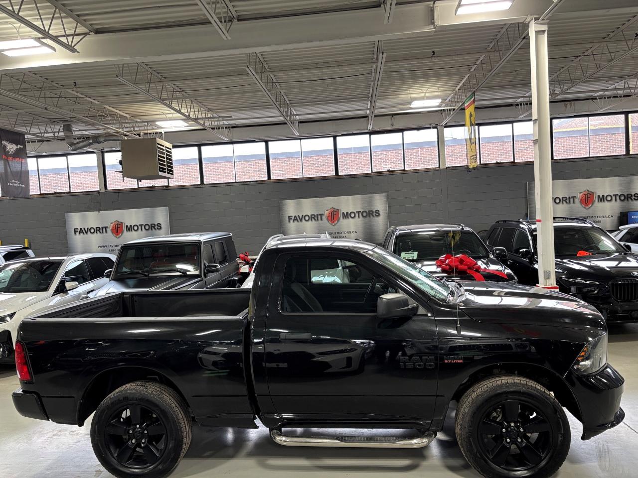 2016 RAM 1500 Express|V8HEMI|4X4|BACKUPCAM|PIONEERDECK|BENCHSEAT Photo2