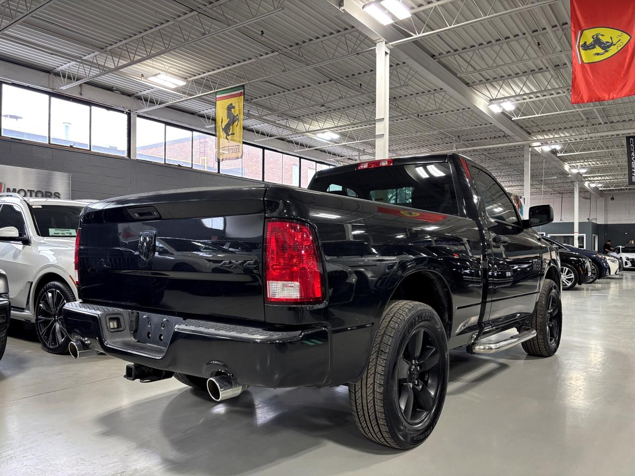 2016 RAM 1500 Express|V8HEMI|4X4|BACKUPCAM|PIONEERDECK|BENCHSEAT Photo3