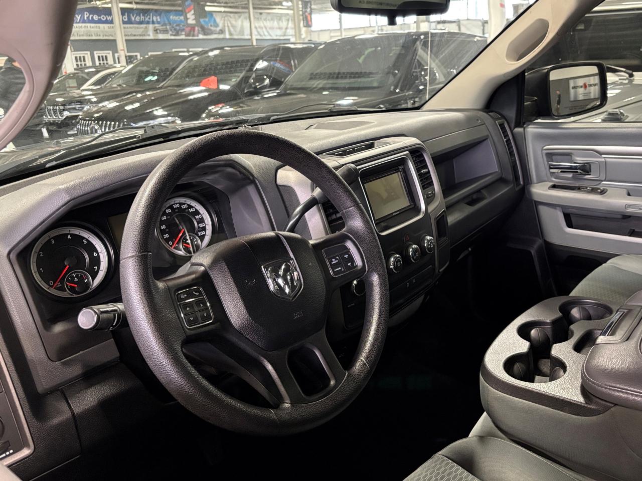 2016 RAM 1500 Express|V8HEMI|4X4|BACKUPCAM|PIONEERDECK|BENCHSEAT Photo