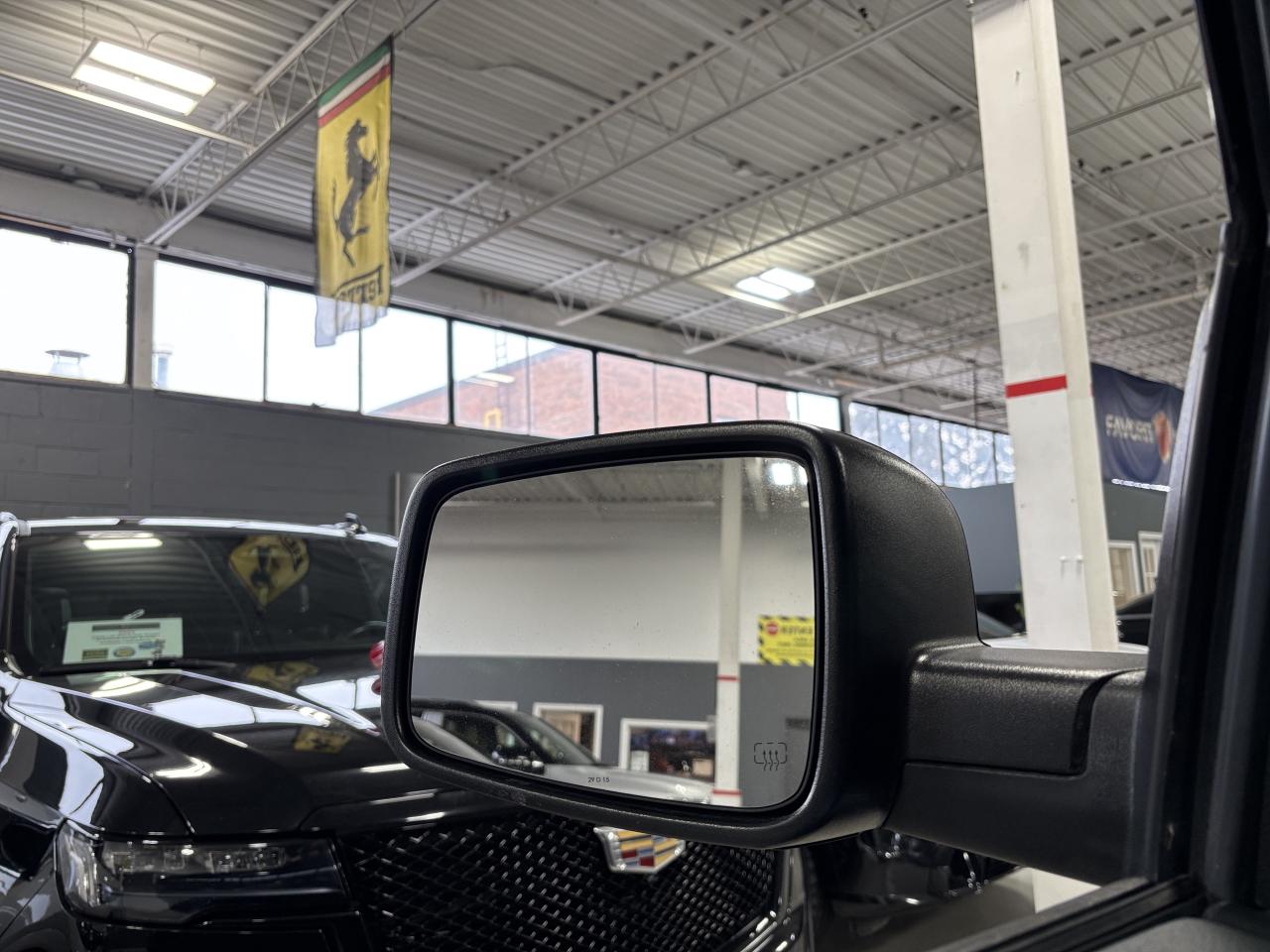 2016 RAM 1500 Express|V8HEMI|4X4|BACKUPCAM|PIONEERDECK|BENCHSEAT Photo