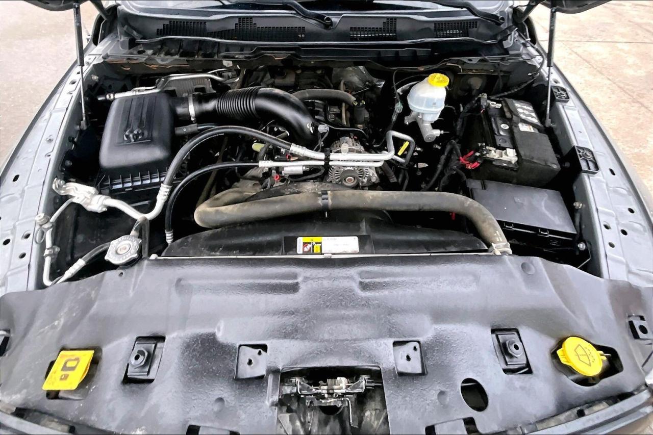 2022 RAM 1500 Classic Ceramic Grey Crew | 5.7 V8 | Max Tow | 4X4 Photo