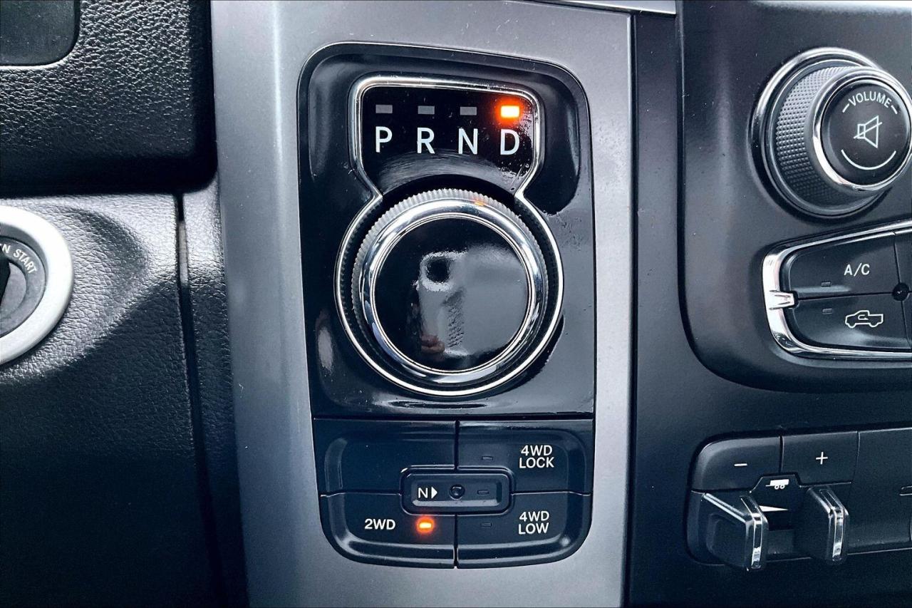 2022 RAM 1500 Classic Ceramic Grey Crew | 5.7 V8 | Max Tow | 4X4 Photo