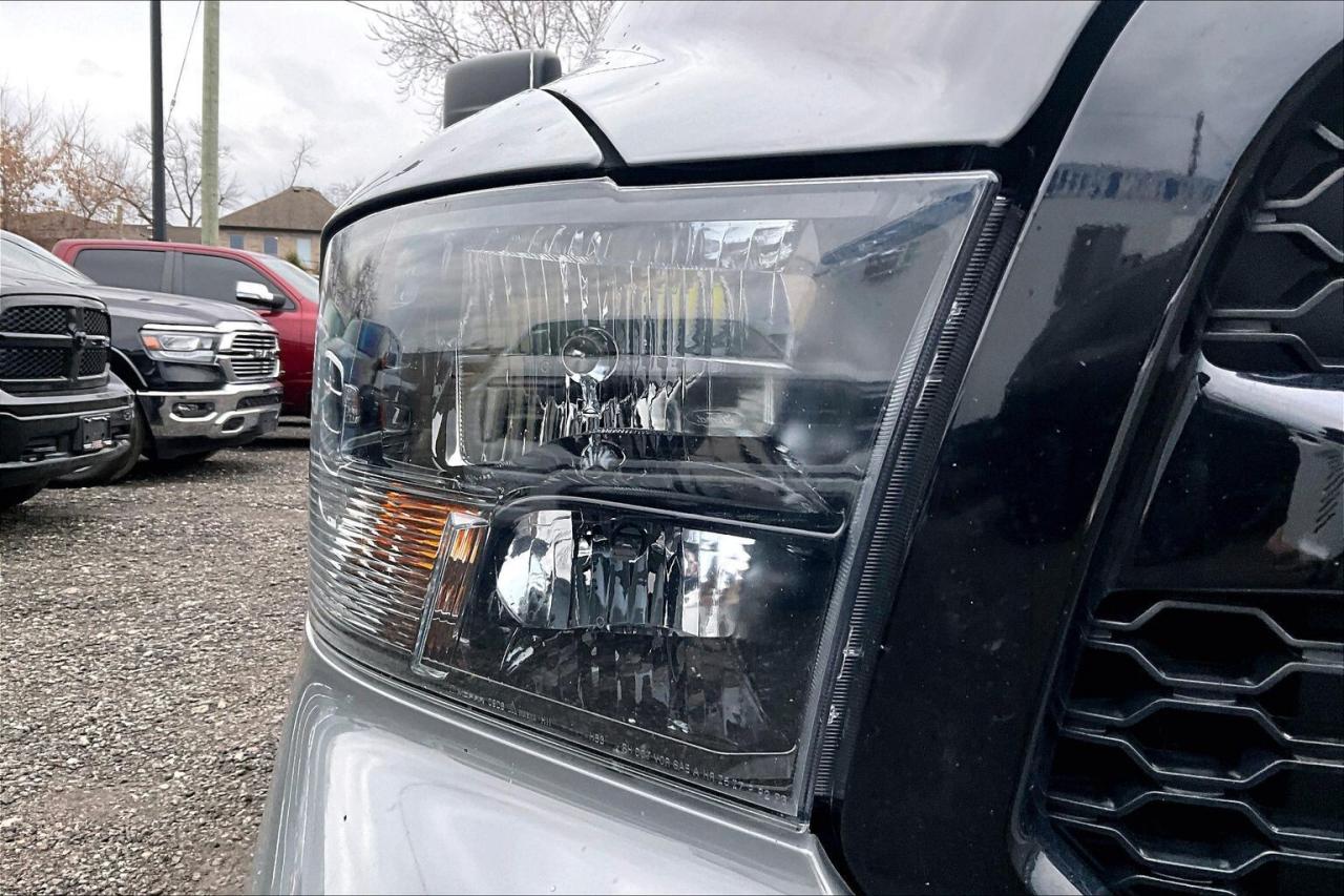 2022 RAM 1500 Classic Ceramic Grey Crew | 5.7 V8 | Max Tow | 4X4 Photo