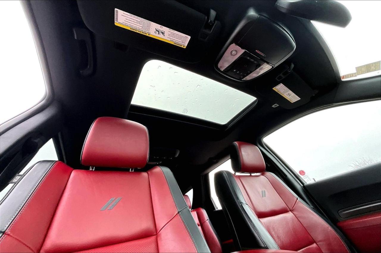 2022 Dodge Durango RT 6Seat | Blacktop | Sunroof | Tow Pkg | AWD Photo