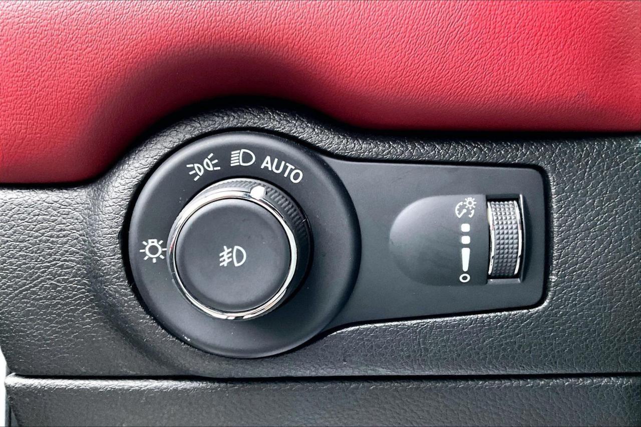 2022 Dodge Durango RT 6Seat | Blacktop | Sunroof | Tow Pkg | AWD Photo