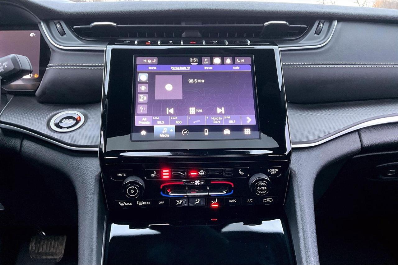 2024 Jeep Grand Cherokee L L Altitude | 7 Seats | Sunroof | SafetyTec | 4X4 Photo