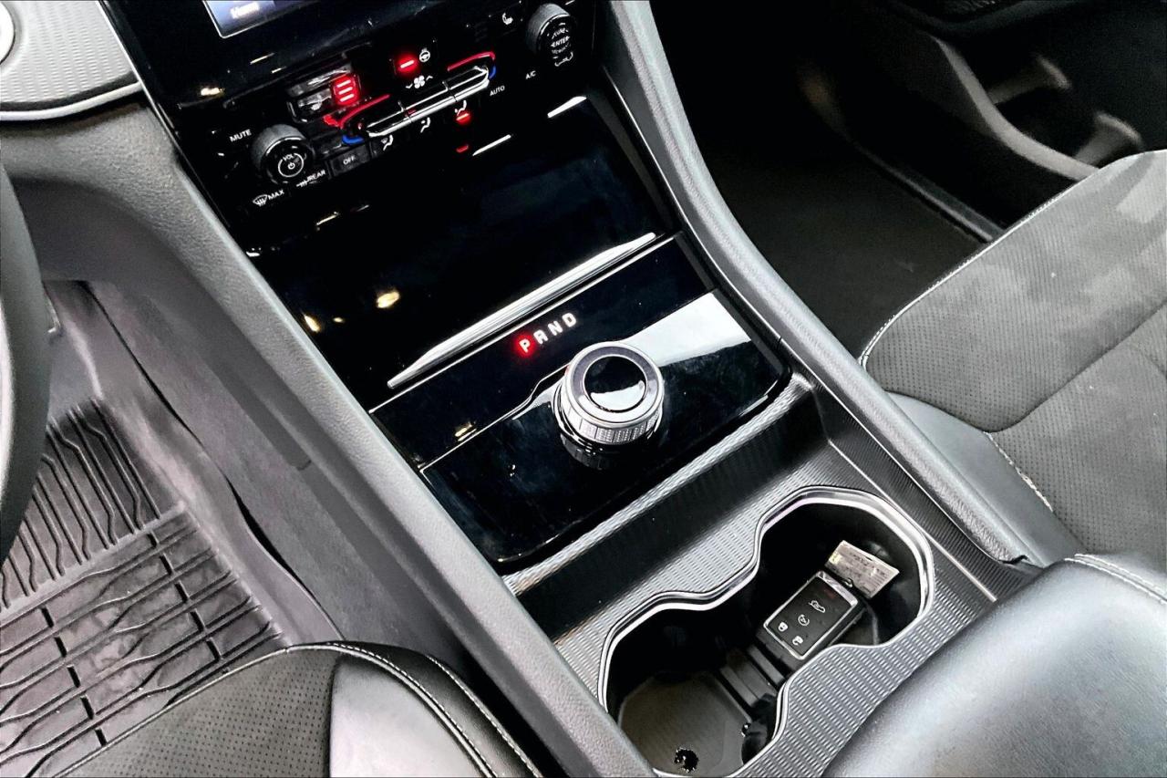 2024 Jeep Grand Cherokee L L Altitude | 7 Seats | Sunroof | SafetyTec | 4X4 Photo