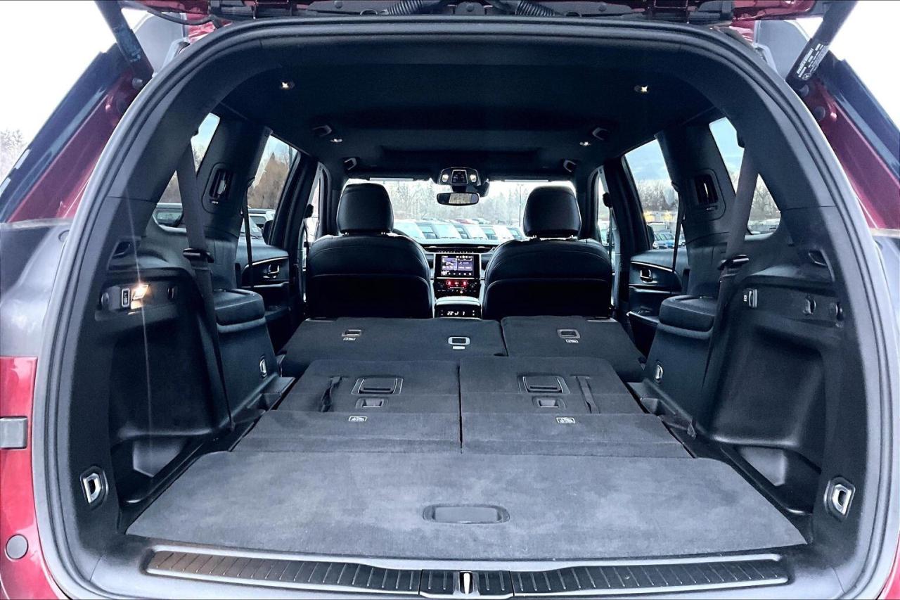 2024 Jeep Grand Cherokee L L Altitude | 7 Seats | Sunroof | SafetyTec | 4X4 Photo