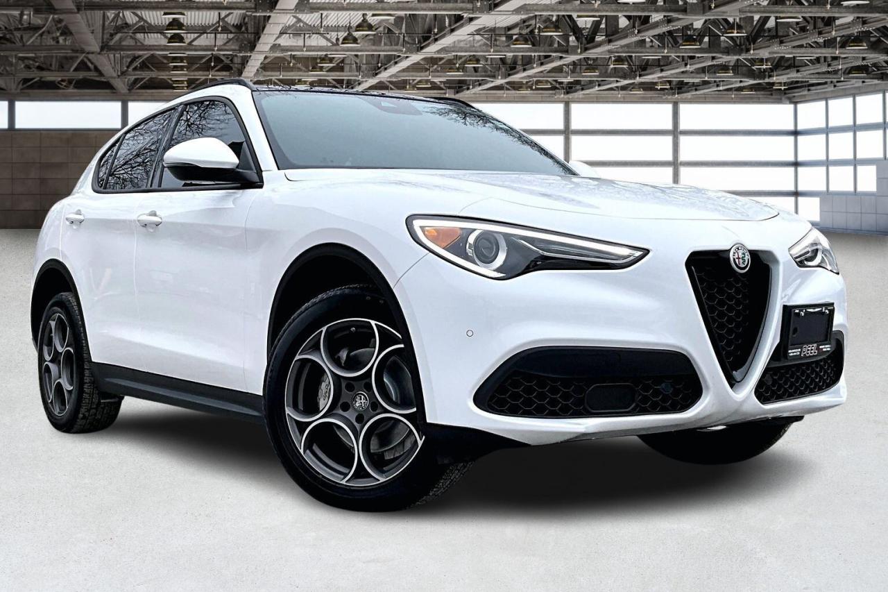 2022 Alfa Romeo Stelvio Sprint |Heated Leather |Panoroof |SafetyTech |AWD Photo