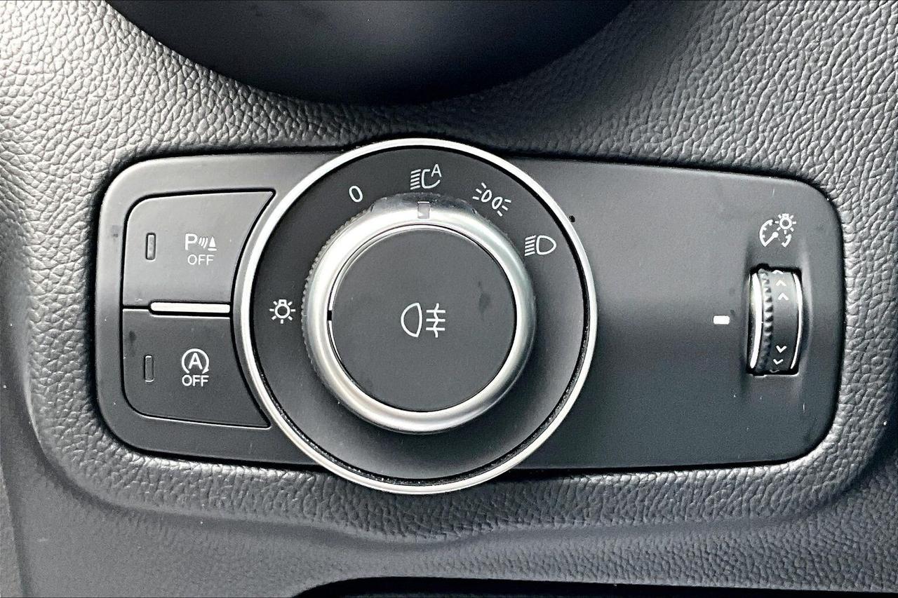 2022 Alfa Romeo Stelvio Sprint |Heated Leather |Panoroof |SafetyTech |AWD Photo
