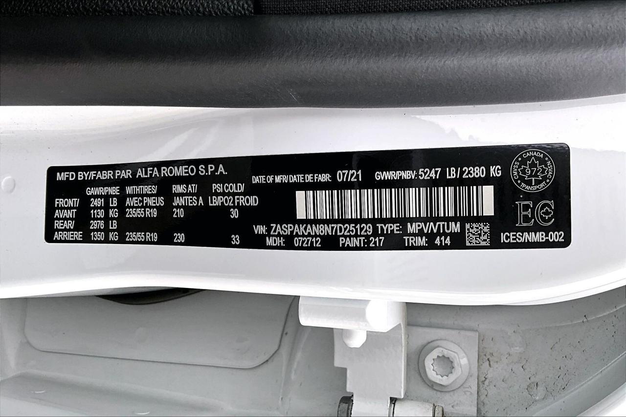 2022 Alfa Romeo Stelvio Sprint |Heated Leather |Panoroof |SafetyTech |AWD Photo