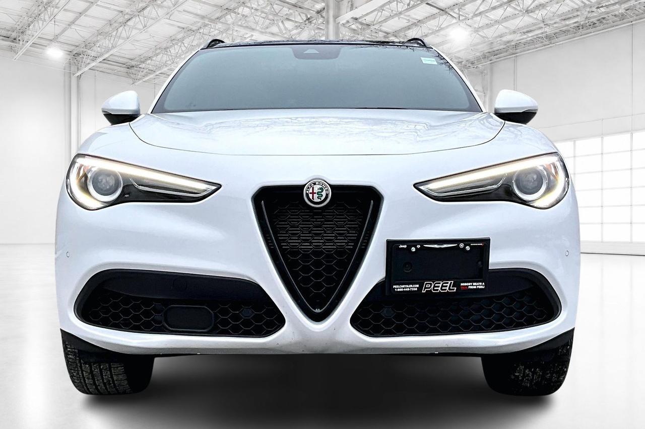 2022 Alfa Romeo Stelvio Sprint |Heated Leather |Panoroof |SafetyTech |AWD Photo