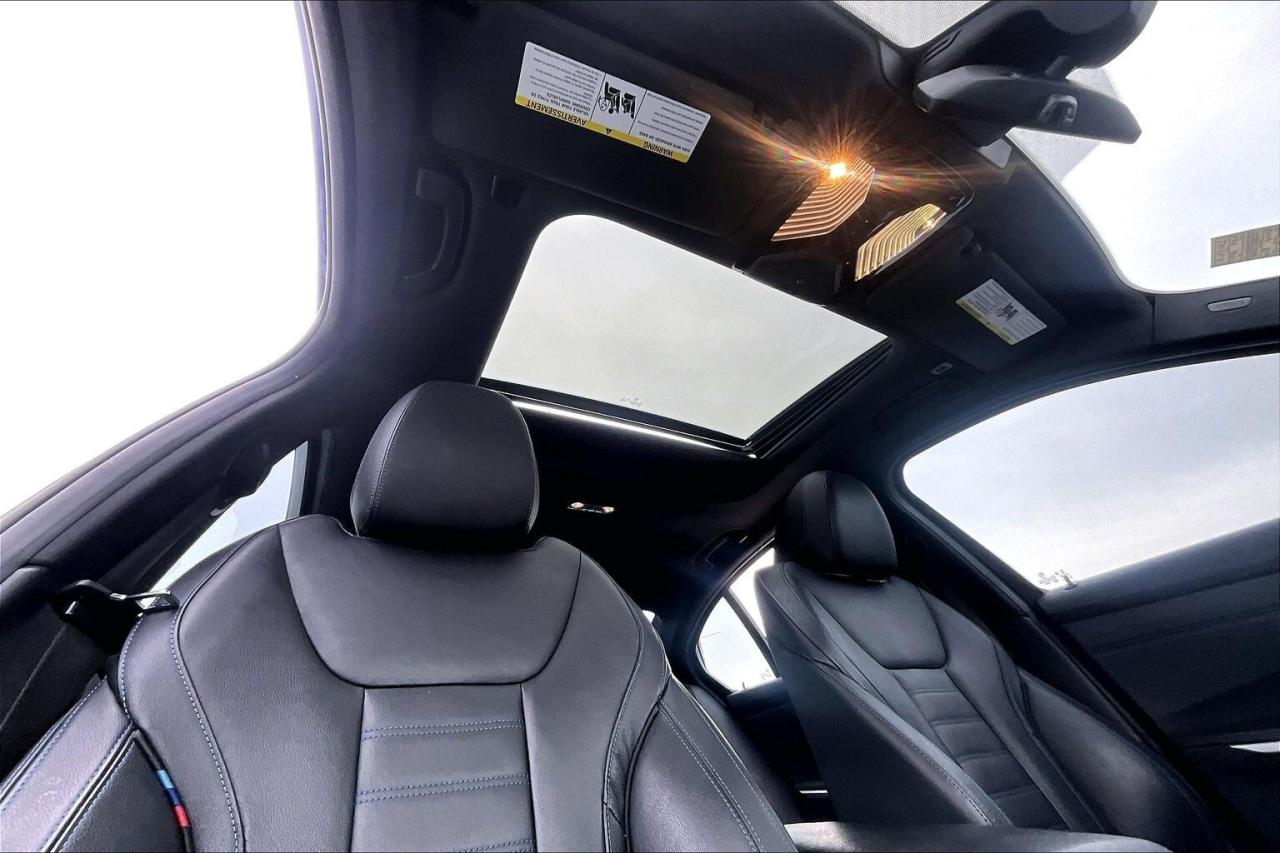 2019 BMW 3 Series 330i | M Sport Pkg | Prem Essential Pkg | AWD Photo