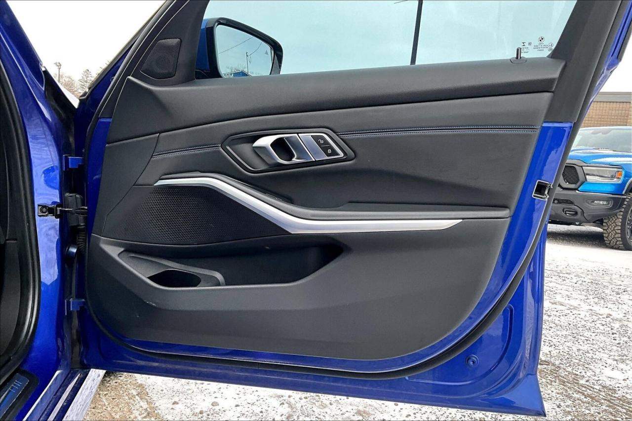 2019 BMW 3 Series 330i | M Sport Pkg | Prem Essential Pkg | AWD Photo