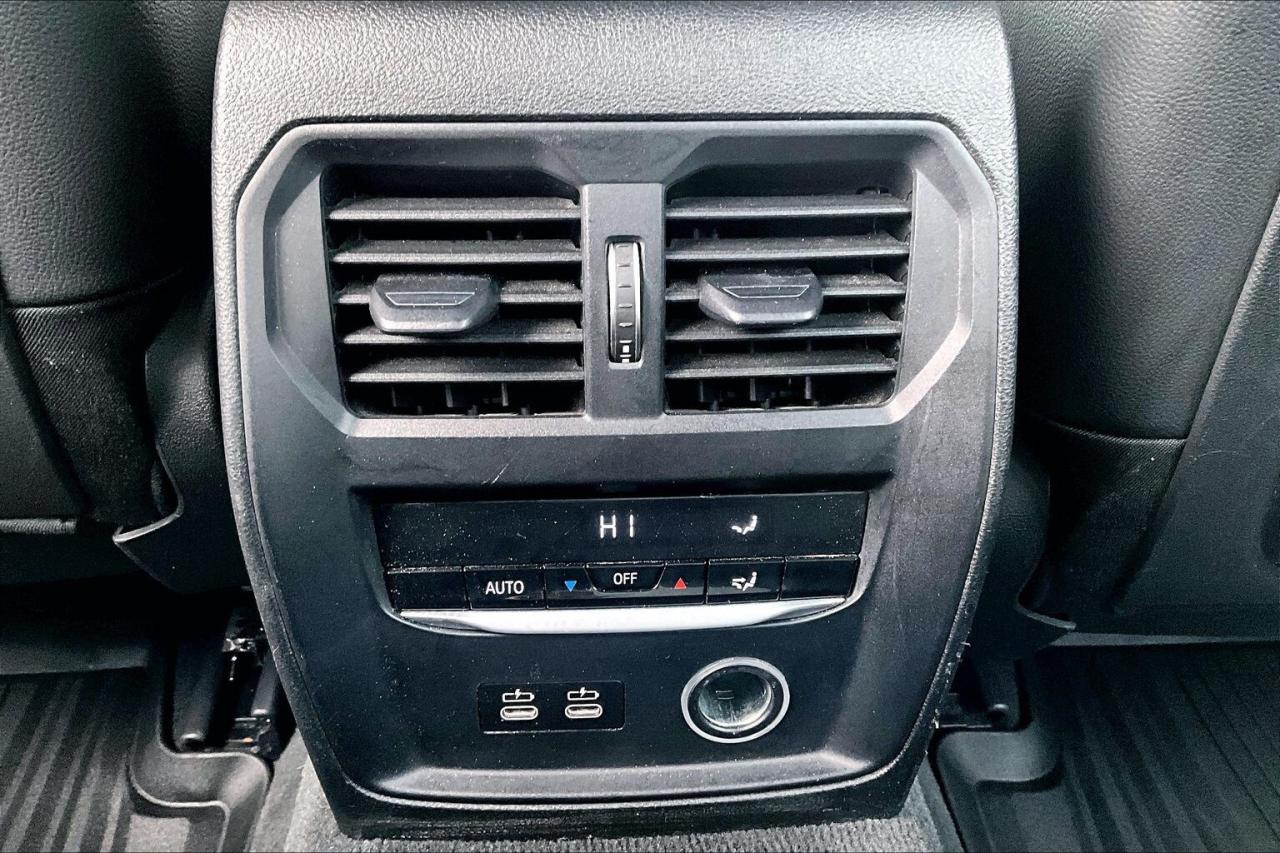 2019 BMW 3 Series 330i | M Sport Pkg | Prem Essential Pkg | AWD Photo