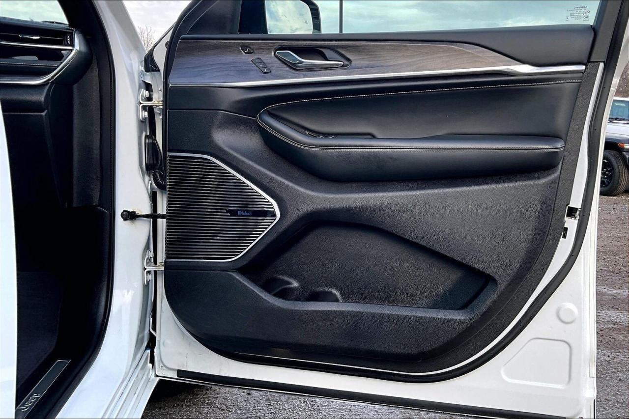 2024 Jeep Grand Cherokee L Overland | LuxTechIV | ProTechIII | McIntosh | 4X4 Photo