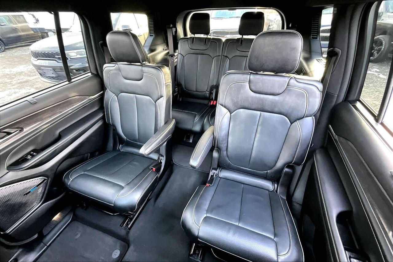 2024 Jeep Grand Cherokee L Overland | LuxTechIV | ProTechIII | McIntosh | 4X4 Photo