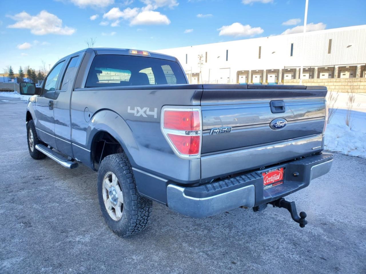 2011 Ford F-150 XLT 4x2 Super Cab Styleside 8 ft. box 163 in. WB Automatic Photo