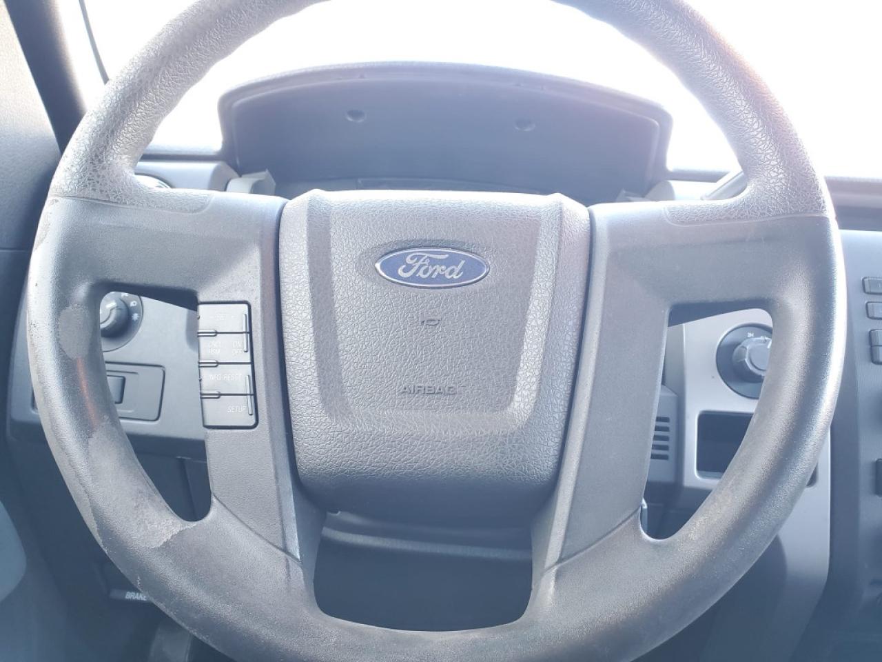 2011 Ford F-150 XLT 4x2 Super Cab Styleside 8 ft. box 163 in. WB Automatic Photo