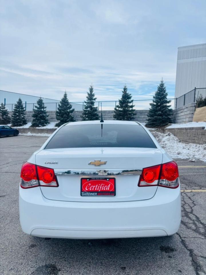 2012 Chevrolet Cruze 4dr Sedan Eco w/1SA Photo