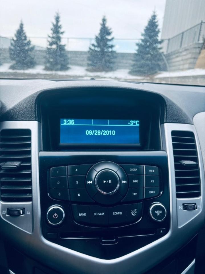 2012 Chevrolet Cruze 4dr Sedan Eco w/1SA Photo