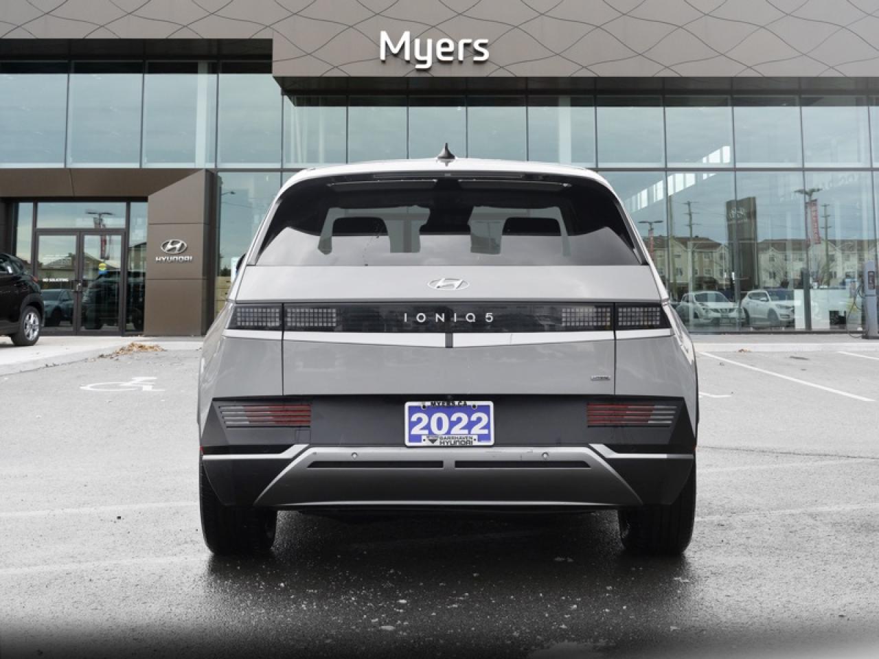 2022 Hyundai IONIQ 5 Preferred AWD Long Range  - $218 B/W Photo3